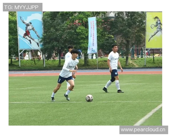 《足球小子勇闯绿茵场挑战极限与梦想同行》